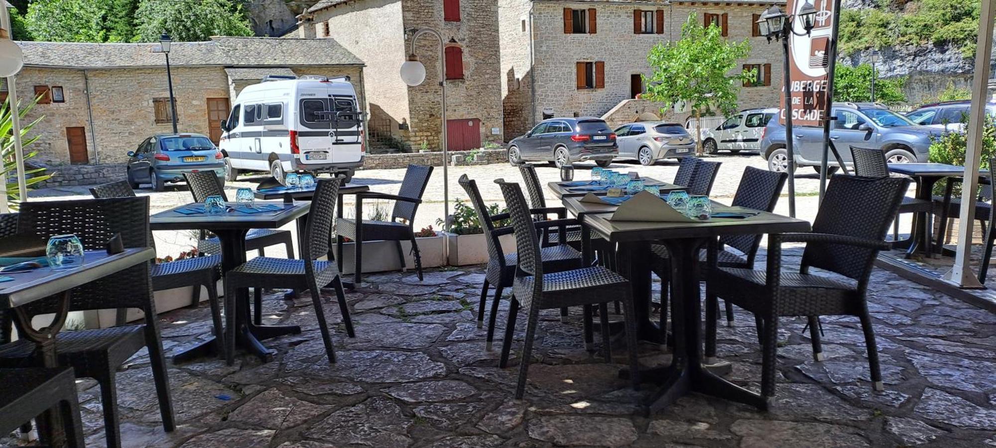 Logis Hotel Restaurant Auberge De La Cascade Sainte-Enimie Exterior photo
